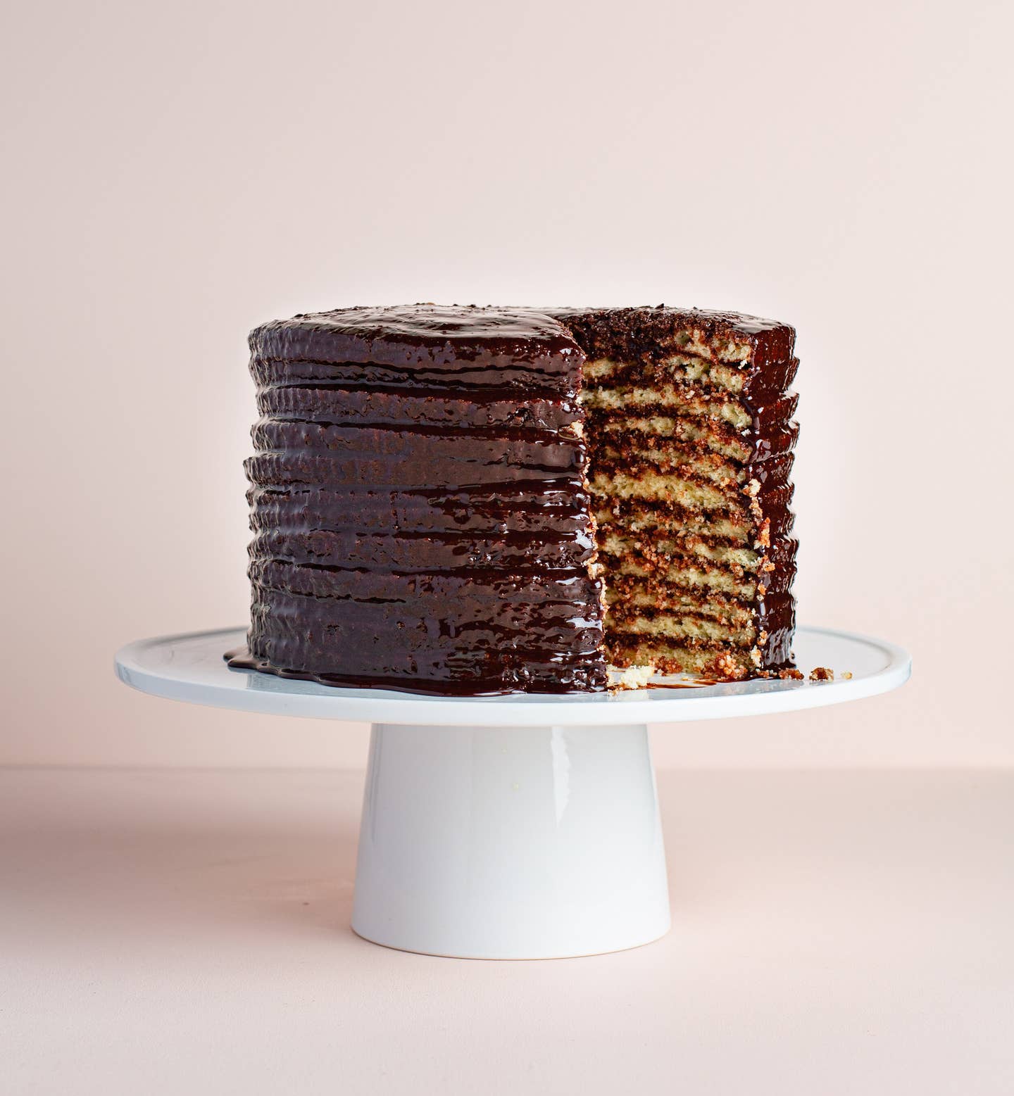 p.170%2BLittle%2BLayer%2BCake_CHERYL%2BDAY%27S%2BTREASURY%2BOF%2BSOUTHERN%2BBAKING.jpg