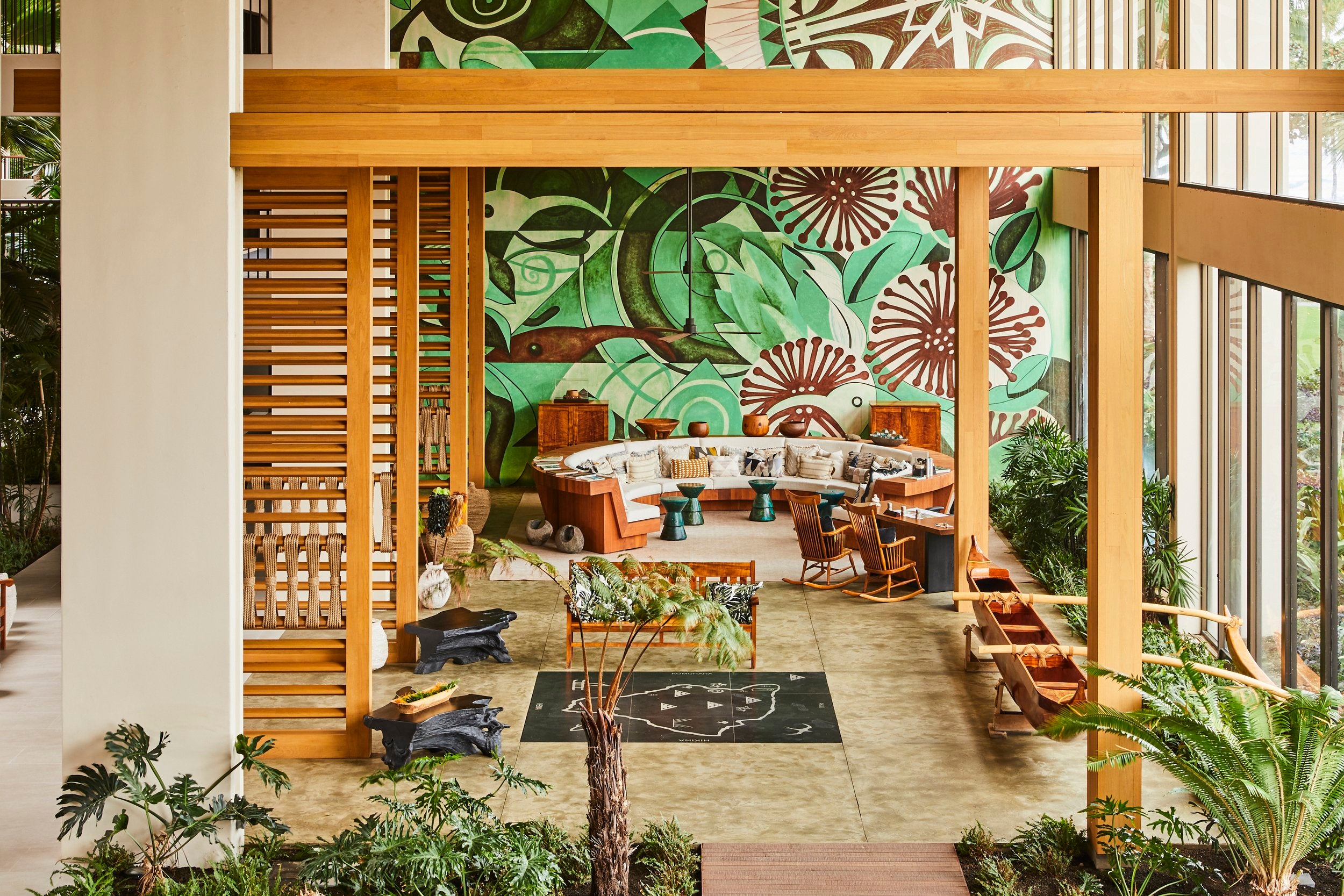 MNL_Public-Spaces_Lobby_Halau_North-Lanai_2021_002.jpg